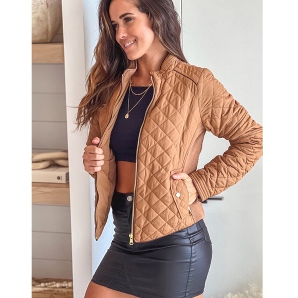 Active USA Camel Diamond Quilted Jacket Size Small - Picture 7 of 13